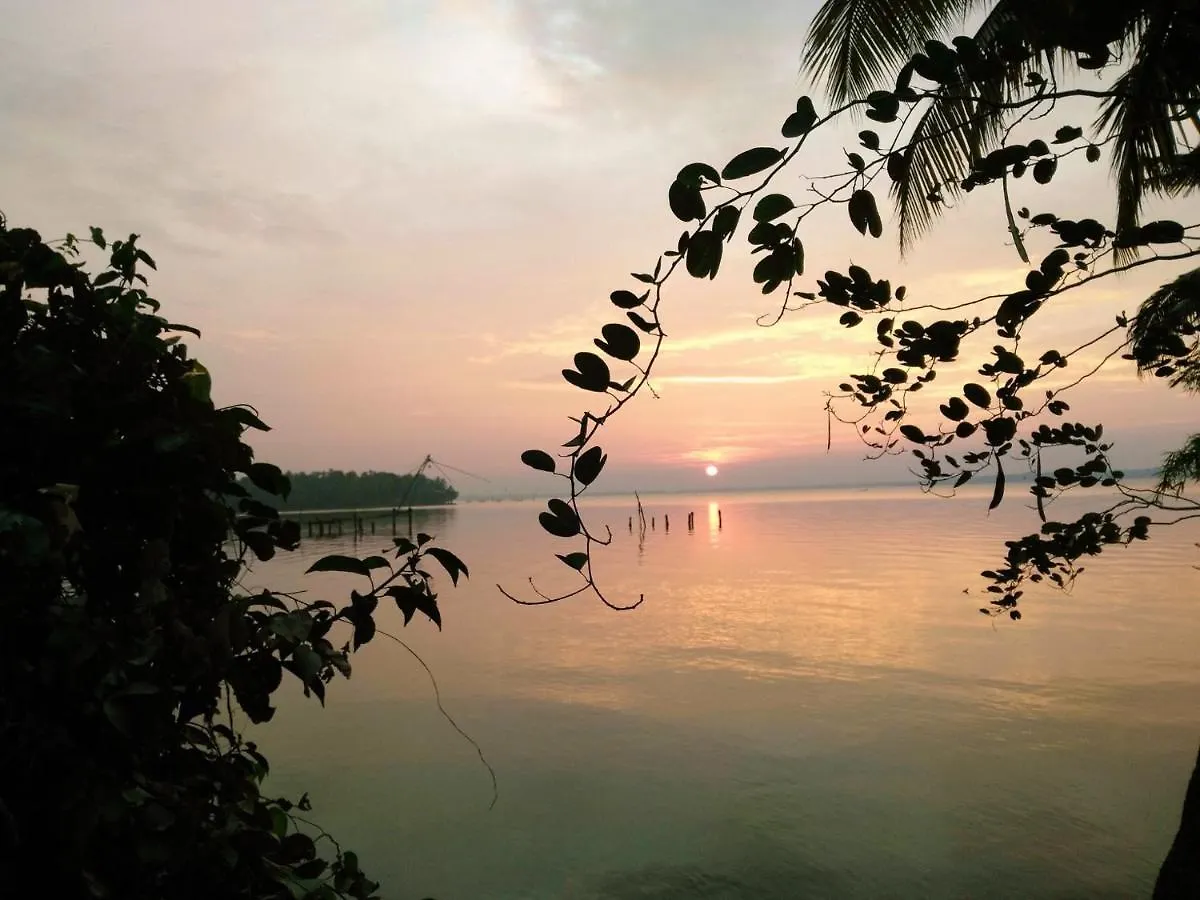 Ashirvad Homestay, Ashtamudi Lake, Kollam 0*,